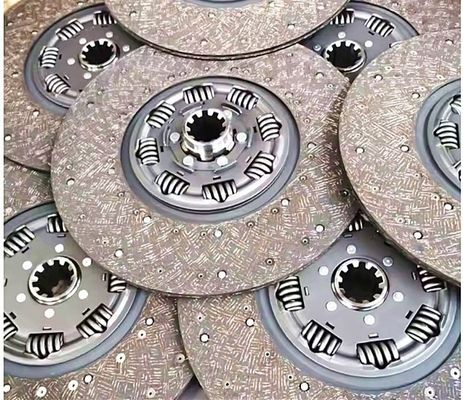 DZ9114160032 Części zamienne do ciężarówek Shacman Sprzęgło napędzane płytką DZ93189160312 DZ1560160012