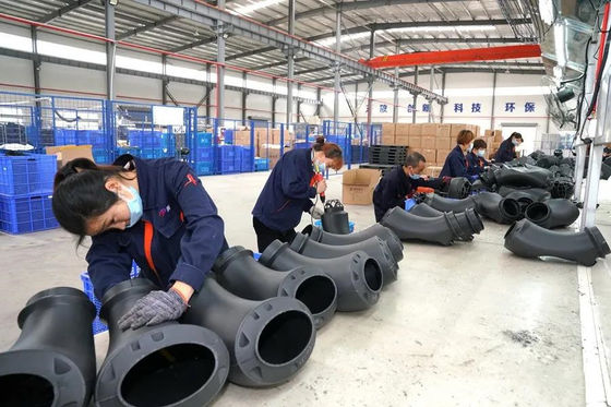 Części samochodowe DZ93189723020 Prawa kryształowa lampa głowicowa, reflektor Shacman Truck F3000