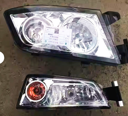 Sinotruk Howo Shacman C7H Camion części zamienne 812W25101-6002 Prawe przednie oświetlenie światło główne Do wymiany