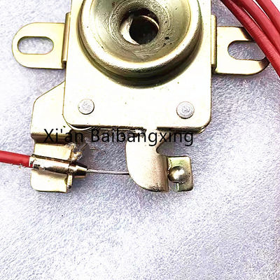 Części zamienne ciężarówek Shacman M3000/X3000 zamek i kabel DZ14251110080 zamek siedziska i zestaw pręta do wiązania oryginalny