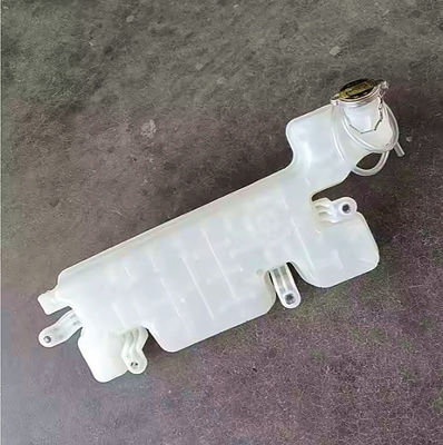 Części zamienne ciężarówki Shacman Zbiornik rozszerzający SZ945000713 dla ciężarówki Delong F2000/F3000/X3000