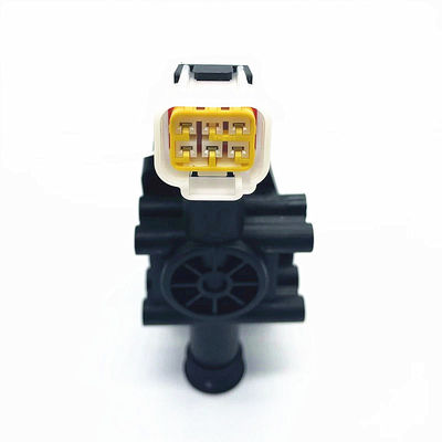 Ciężki ciężarówka z rozstawem kół 3500 mm, wielkością opon 11,00R20/12,00R20/12R22,5/315/80R22,5 i pojemnością paliwa 600L+300L