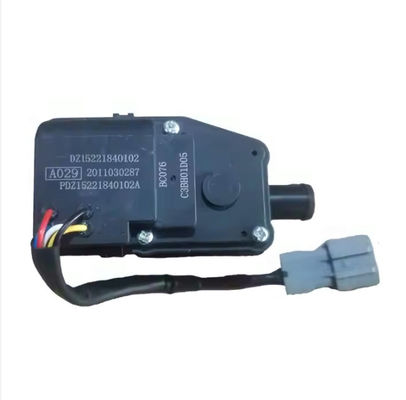 Ciężkie ciężarówki ciągniste z rozstawem kół 500 mm, pojemnością paliwa 600L+300L i pojemnością osi przedniej 7 ton / 9 ton